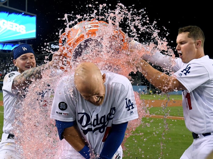 dodgers-win-walkoff.jpg